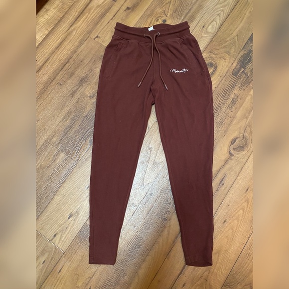 Alphalete Pants - Alphalete women’s joggers S maroon red small EUC